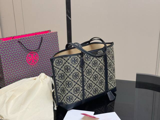 DDD Tb 托里伯奇 托特包 DDD 超级洋气的一款 无须质疑 DDD 专柜爆款就是它 DDD 托里 伯奇 Tory Burch DDD 是很受年轻人欢迎哦尺