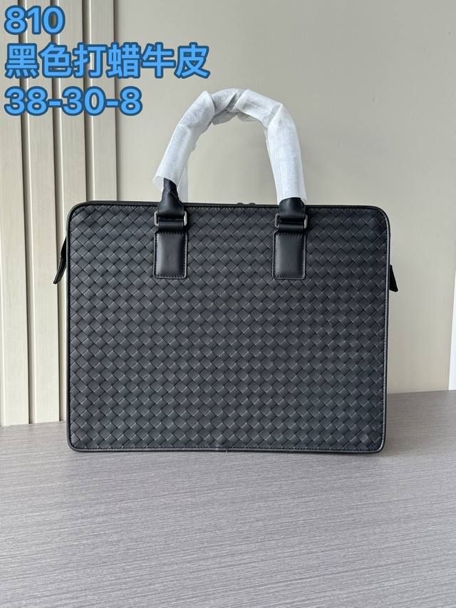 顶级专柜老鼠高端狠货2025最新火爆款Bv多隔层编织打蜡牛皮手提公文包大量出货啦,叫嚣专柜货顶级原单货纸上谈兵吹牛皮的咱不会，请让狠货说话。款式可以复制抄袭，材