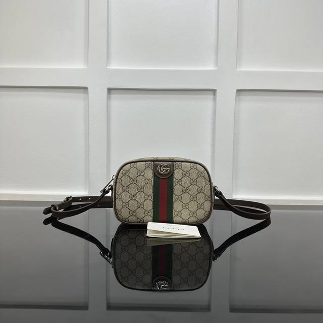 Gucci新专款柜品质，顶级原单货，原厂皮，原厂五金、实物实拍，款号:838480杏啡 尺寸:W21Xh12.5Xd5Cm， DDD