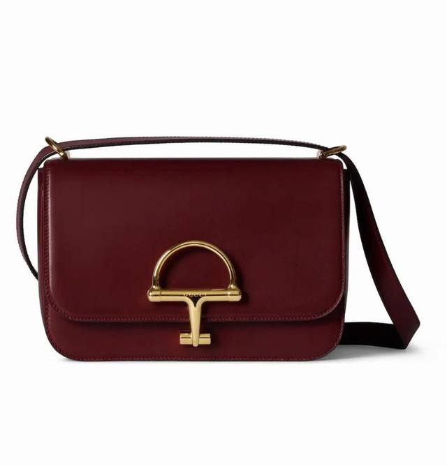 Gucci新款专柜品质，顶级原单货，实物实拍！款号:846705红皮。尺寸：宽22.5X高14X侧宽8Cm。出货啦！ DDD