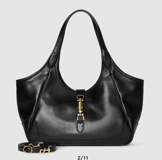 进口皮 DDD 简介：2025秋冬系列, Beatrix系列手袋采用休闲廓形，肩带上饰以标志性的马衔扣细节，进一步提升时尚感。金色调配件令整款设计更显精致典雅的