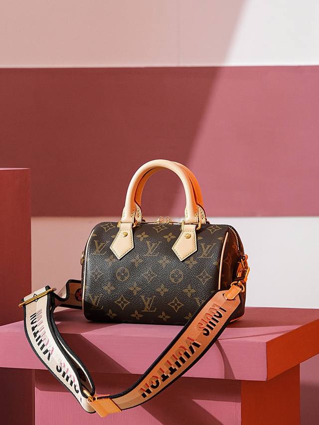 特级原厂 系列 #M46234#尺寸：20*13*12 DDD 作为系列 已经是小驴家族的经典王牌系列 DDD 一直都是家族的爱好者， DDD 全新的新品系列，