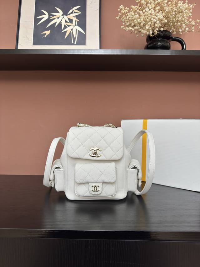 图片小号 Chanel 23K 背包双肩包 DDD As4399#白色球纹浅金独家背景 DDD 实物实拍顶级质量货尺寸19.5*18*10Cm DDD