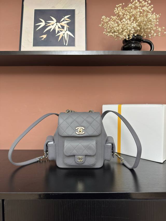 图片小号 Chanel 23K 背包双肩包 DDD As4399#灰色球纹浅金独家背景 DDD 实物实拍顶级质量货尺寸19.5*18*10Cm DDD