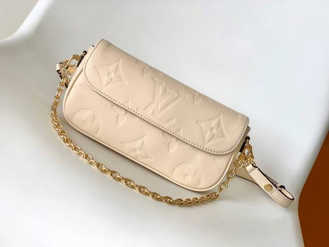 调价变码芯片 顶级原单m82210米白 M82154黑色 M82211灰色wallet On Chain Ivy 手袋于 Monogram Empreinte 调价变码芯片 顶级原单m82210米白 M82154黑色 M82211灰色wallet On Chain Ivy 手袋于 Monogram Empreinte