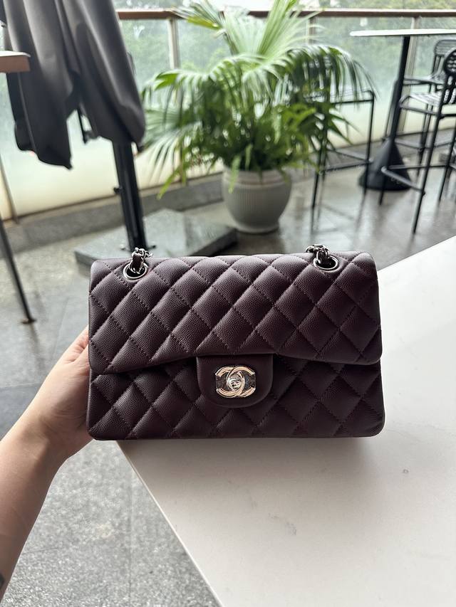 升级版cf白金版 正品级 香奶奶经典巨作cf全钢浅金浅银金属 Cf 23Cm 非常有女性优雅气质 具备ch Nel Cf的性感魅力 经典百搭号称历史销售总冠军仙