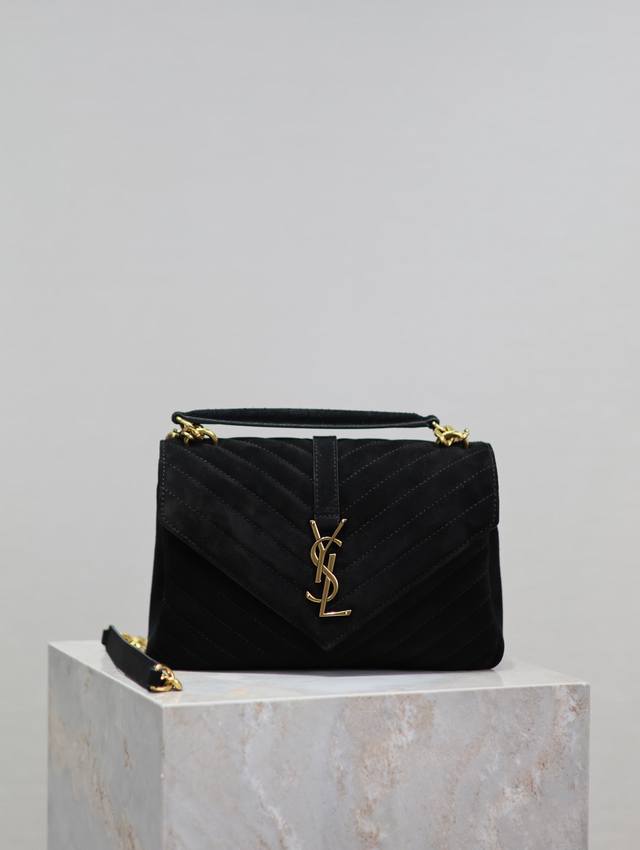 正品级 黑色磨砂配牛皮_24Cm #Monogram College# 万年款邮差包，火辣辣的劲爆款24Cm，街拍神器，众多明星好莱坞女神的首选款式，怎么搭都好