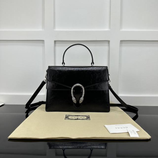 顶级原单，Gucci新款专柜品质，顶级原单货，原厂皮、原厂五金 实物实拍，款号：795007白漆皮 尺寸：W29Xh20Xd10.5Cm，