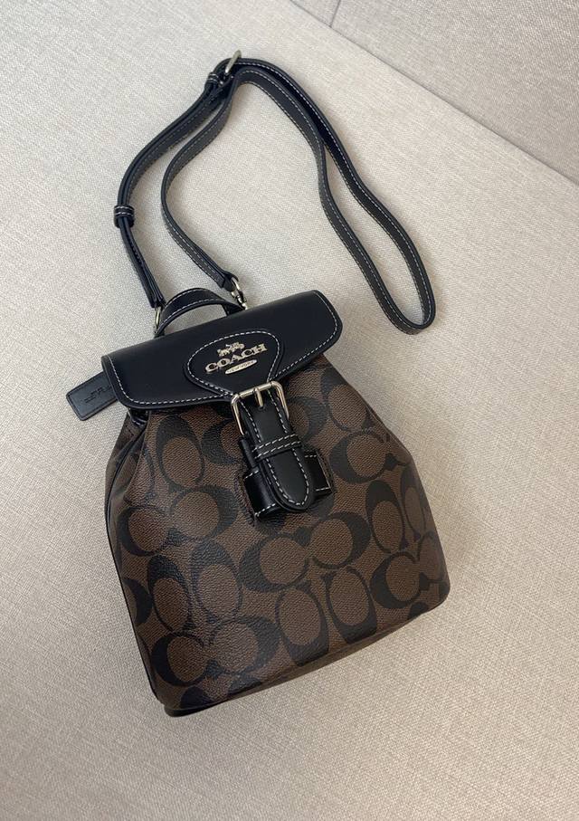 Coach蔻驰5月新品 C Cl458 Cl408 三用迷你包到货 Mini迷你双肩背包。两条可拆卸肩带 可以斜跨 可以当作胸包使用 非常合适夏天装可爱！！！尺