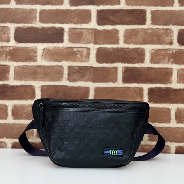 顶级原单gucci顶级专柜品质，实物实拍！款号：779822克水晶，尺寸：宽35X高20X侧宽7Cm