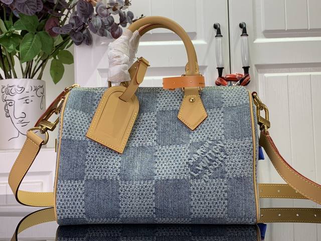 顶级原单-芯片款 特惠 Speedy 25 手袋 N40700 蓝色 格子牛仔 Fw新款牛仔 Speedy 25 手袋无论是斜背，还是肩背或手提，都尽显十足时尚