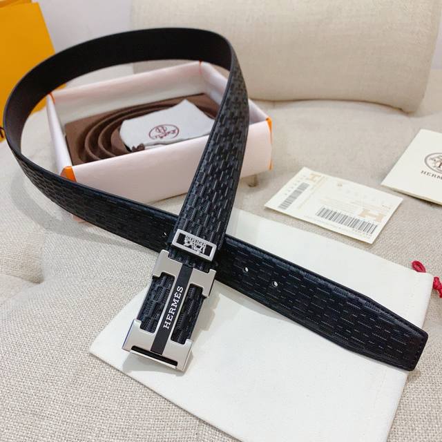 配正版包装,爱马仕正版同步精品纯钢扣,拉丝马拉车版型高档时尚,看工艺即知,镀钯电镀五金扣件,双面进口皮料,, 宽度3.8Cm 高清实拍大图 配正版包装,爱马仕正版同步精品纯钢扣,拉丝马拉车版型高档时尚,看工艺即知,镀钯电镀五金扣件,双面进口皮料,, 宽度3.8Cm 高清实拍大图