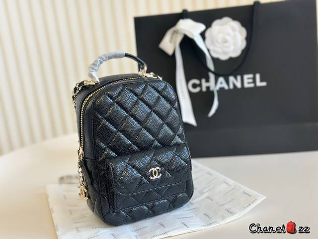 全套包装 尺寸13.18 香奈儿chanel Mini双肩包 头层牛皮 简直无法拒绝 超显气质 高级感十足 集美必入款