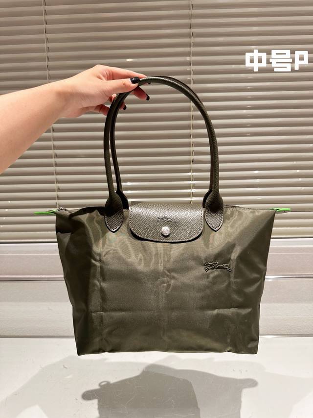 原单longchamp珑骧lepliagecolliermassa女士系列手提单肩包 可折叠 帆布拼牛皮 珑骧70周年纪念款到。防水降落伞绸面十字纹牛皮纪念款手
