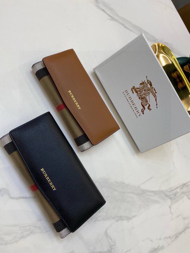 3661 巴宝莉 最新款女士钱包 两折款 里外顶级头层牛皮 原版五金压花 1:1质量 小身躯 大容量 19 10