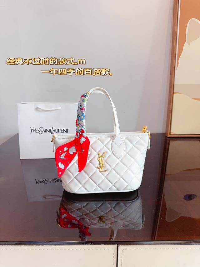 Ysl 圣罗兰 新款手提菜篮子. 良心之作 又好看还实用
