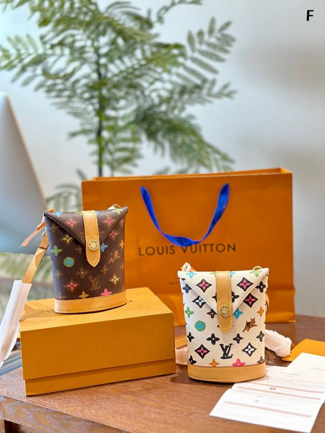 精品[M83343彩] 這款lv&Tyler联名款薯条包monogramcraggy塗層帆布，是日常攜帶的完美袋款，設計實用且百搭 尺寸: 12.5*18*8.