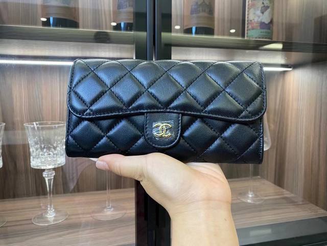 80758香奈儿 专柜最新款 爆款 女士钱包 两折款 顶级牛皮 绣线 1:1原单品质 简单百搭 大容量 超级美哦 10 20