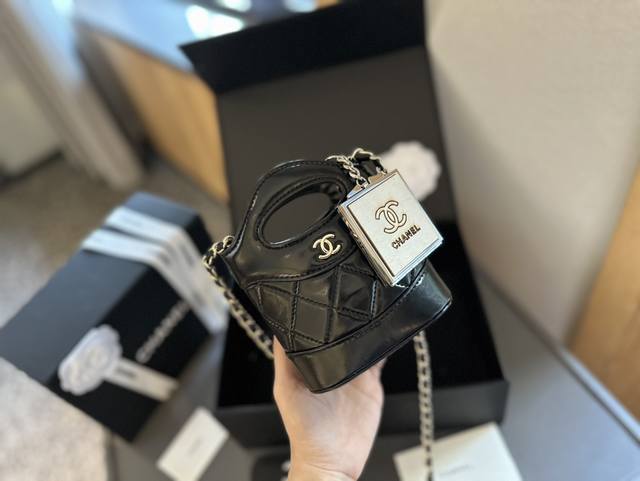 送chanel化妆镜钱包] 折叠礼盒包装 香奈儿 31Bag薯条包 百搭经典 精致的一只 真的超级无敌巨可爱 仙气满满 小姐姐日常必入款 尺寸12.12