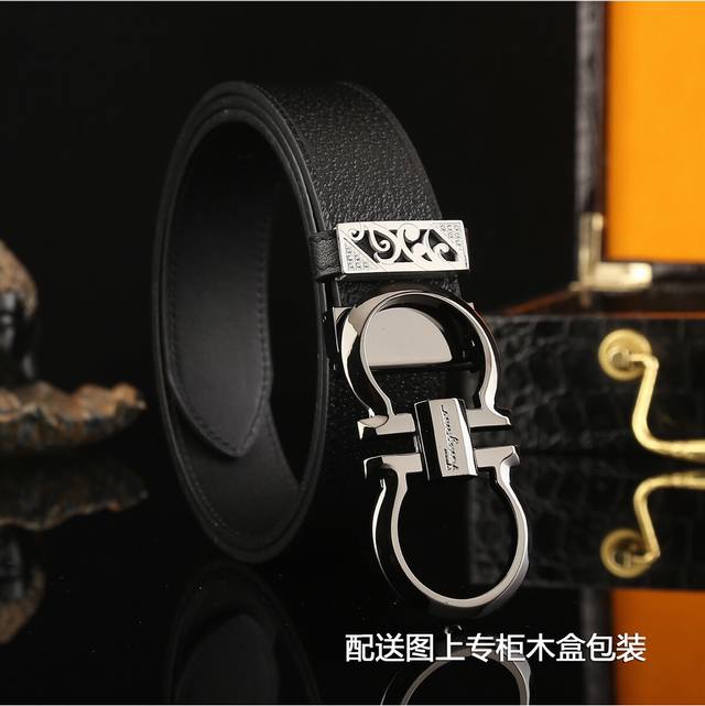 支持nfc芯片扫描 配全套包装 品牌：原单 扣头材质：精品实心钢扣 带身材质正面：35Mm宽度双面原版皮腰带，纯钢质五金扣头实物拍摄，送礼自用首选上身效果赞赞赞