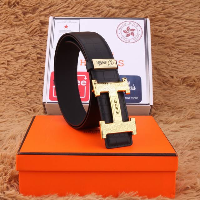 新款出货爱马仕皮带p: 宽度:3.8Cm 专柜同步带身双面进口头层牛皮鳄鱼纹面设计搭配新款花纹h钢扣,时尚百搭,追求高端 品味的体现,休闲高大上! Iphone 新款出货爱马仕皮带p: 宽度:3.8Cm 专柜同步带身双面进口头层牛皮鳄鱼纹面设计搭配新款花纹h钢扣,时尚百搭,追求高端 品味的体现,休闲高大上! Iphone