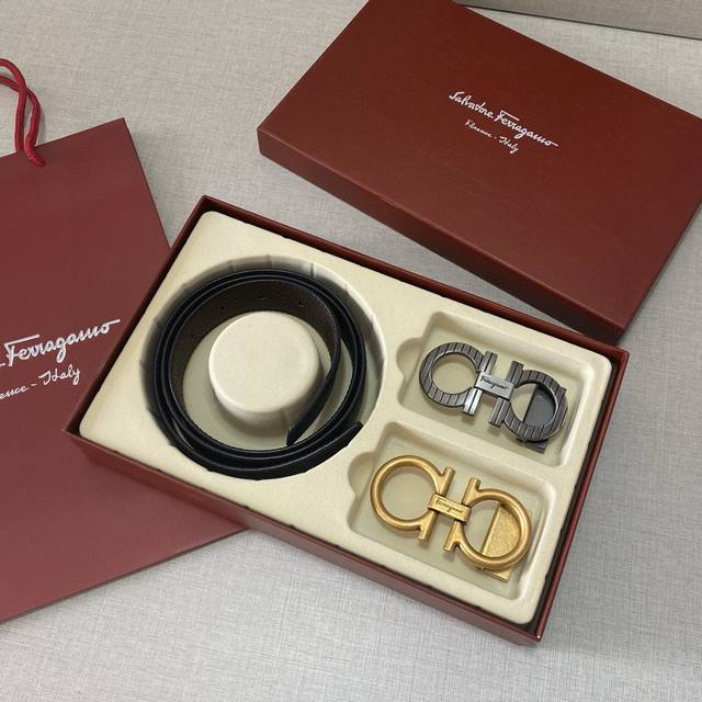 F精品款 ☆双扣礼盒套装 含礼盒 专柜有售 菲拉格慕专柜在售正品 此款采用定制头层牛皮制作 油边细致、长度剪裁。正品开模 搭配广州原版扣五金 3.5Cm规格