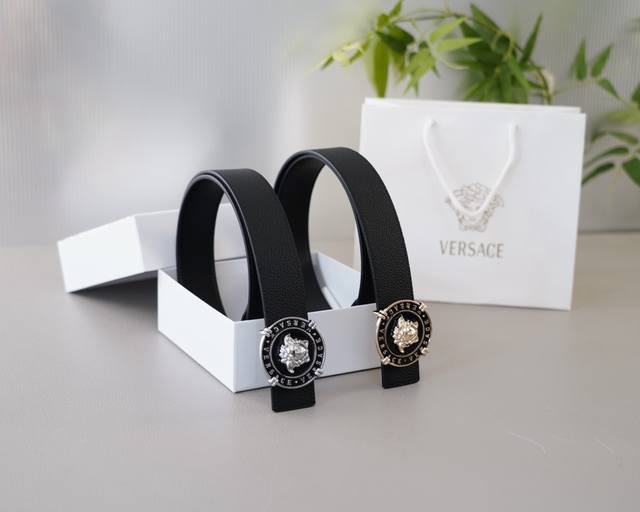 范思哲 高版本 腰带 全球轰抢单品 原单小牛皮制作 非市面普通货 低调奢华 日常又时髦 顶级五金 配礼盒 纸袋包装等..