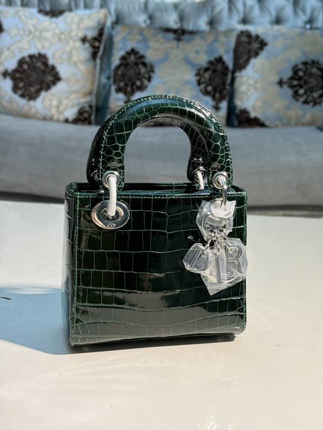 Mini17Cm三格 进口美洲鳄内配配进口山羊皮 2条肩带 全套原版包装盒