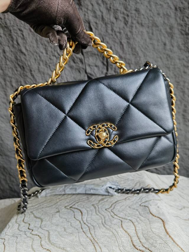 实拍as1160 小号19Bag 选用28一尺的进口绵羊皮 整套五金去到180 五金色泽完美对版 真正1：1制作