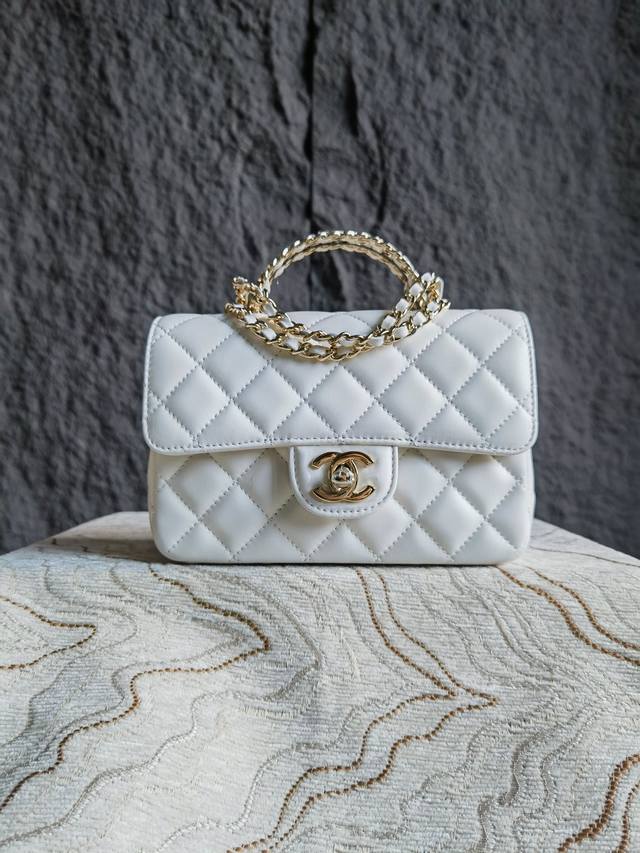 实拍 As4140 钻石手柄cf 小号18Cm 正规尺寸 选用小香原厂山羊皮 全钢五金 侧面u型工艺 每颗钻都是精挑细选