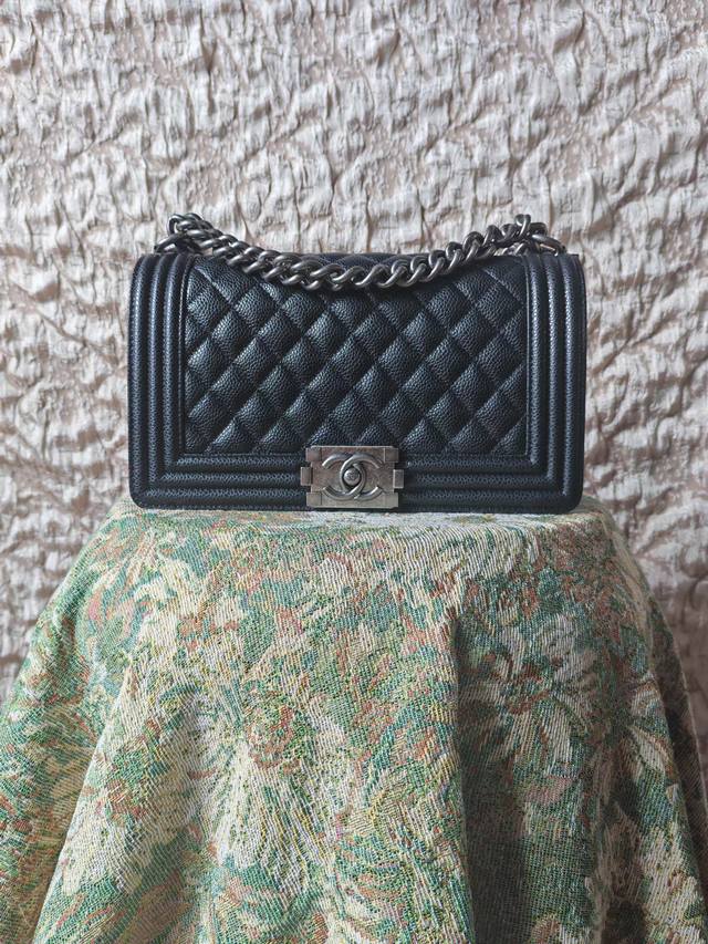 实拍 A67086 经典leboy 25Cm 黑球银扣 百分百进口hass皮 返单出 少量现货 实拍 A67086 经典leboy 25Cm 黑球银扣 百分百进口hass皮 返单出 少量现货