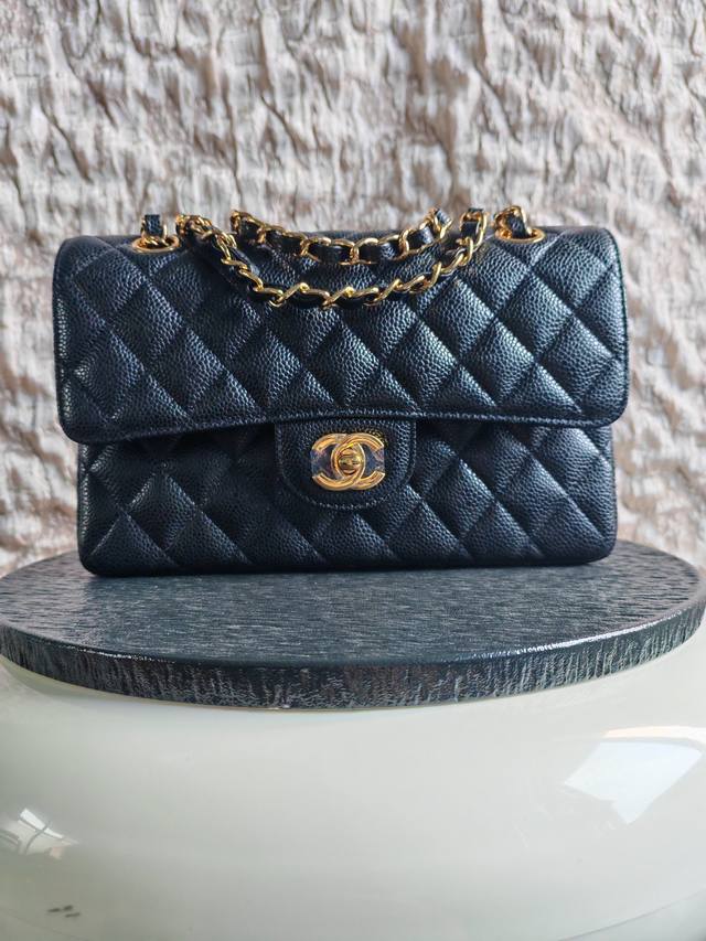 实拍 As1113金扣 金银扣都有 真正小香原厂鱼子酱 颗粒饱满有光泽 区别市面原单 不惧对比