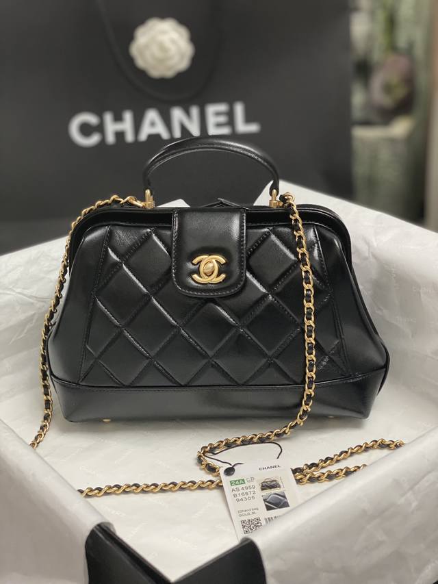 Chanel:,型号as4109#,尺寸9X13×4.5Cm,大号,As4549#,尺寸,16X23.5X8 Cm,2024年新款,医生包 实物超级美 油蜡皮配 Chanel:,型号as4109#,尺寸9X13×4.5Cm,大号,As4549#,尺寸,16X23.5X8 Cm,2024年新款,医生包 实物超级美 油蜡皮配