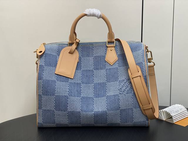 台湾版 N40701格子丹宁牛仔 枕头包speedy系列 Speedy 40 Bandouliere 手袋 Pharrell Williams 于 2024 春