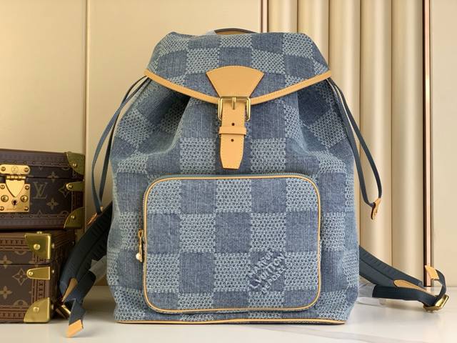 顶级原单 Montsouris 双肩包 N40708 牛仔 格子 Montsouris 双肩包将 Monogram 图案压印于褪色丹宁布，成就经典设计之外的个性