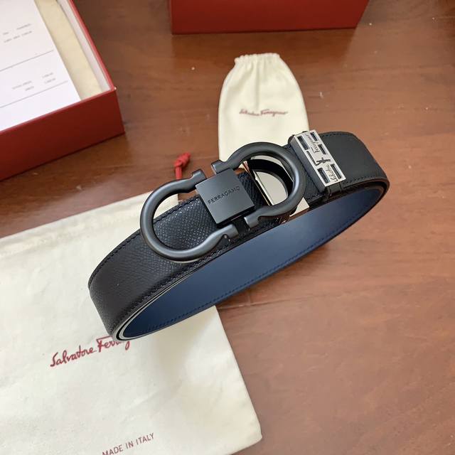 配正版包装，菲拉格慕原厂八字扣精品新款logo打磨制作，看图看细节，非常厚实饱满，正版同步， 皮纹清晰质感舒适 版型时尚高档 宽度3.4 Cm 高清实拍大图 ，