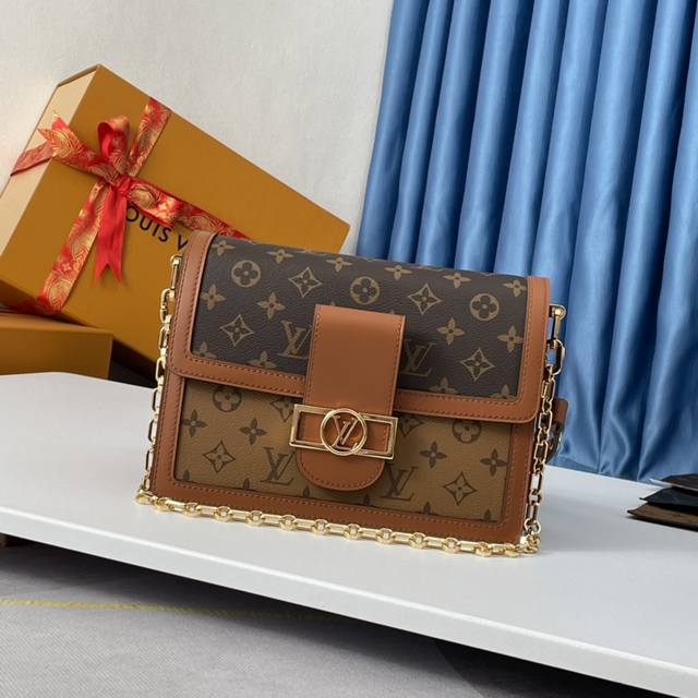 海外原厂m45958新版 M44391独家实拍！路易威登经典dauphine手袋系列新作：来自2019早春系列，出自女装艺术总监nicolas Ghesquiè