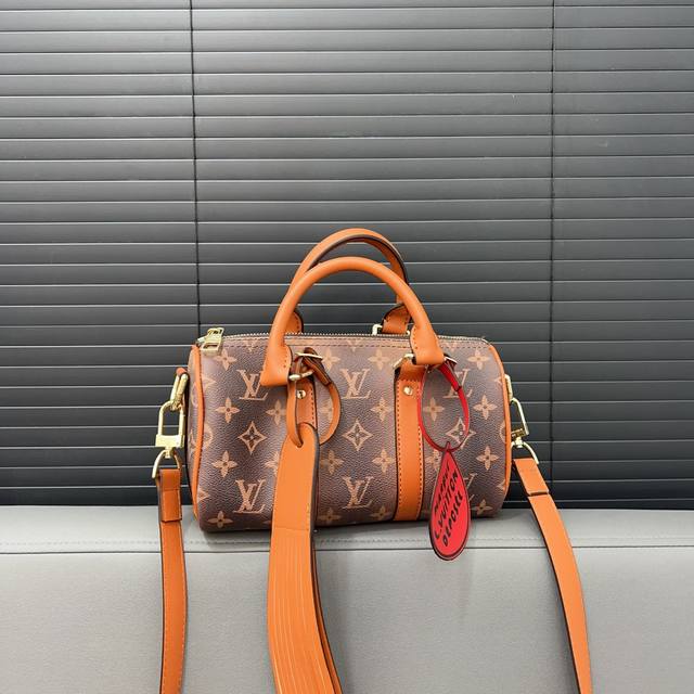 Louisvuitton 路易威登 Keepall 25 系列手袋 印花手提斜挎包 单肩包 采用精湛镶嵌细工,实物拍摄 原厂原版面料 配送小票 防尘布袋 M46 Louisvuitton 路易威登 Keepall 25 系列手袋 印花手提斜挎包 单肩包 采用精湛镶嵌细工,实物拍摄 原厂原版面料 配送小票 防尘布袋 M46