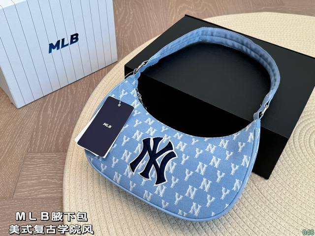 配盒 Mlb腋下包 美式复古学院风 出片率真的超高 容量我都不想夸了 闭眼入~ 尺寸24 12 配盒 Mlb腋下包 美式复古学院风 出片率真的超高 容量我都不想夸了 闭眼入~ 尺寸24 12