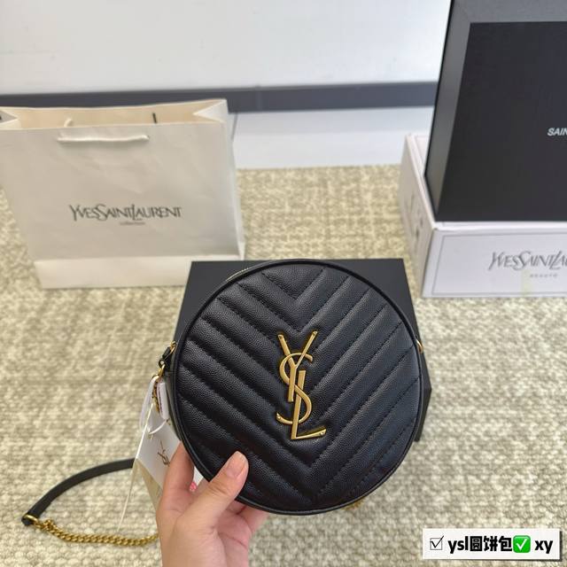 全套包装 Ysl圆饼包ysi单肩包圆饼包 圆饼包上身绝美链条的搭配真的好看到爆炸网红同款复古五金包包手感超细腻回百搭实18Cm