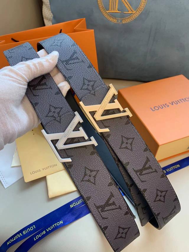 爆款lv宽度：3.8Cm 新款pvc防水面料搭配头层小牛皮带身 搭配专柜最新款设计扣头，设计感十足。时尚百搭，追求高端 原版的品质，品味的体现，休闲高大上！ I