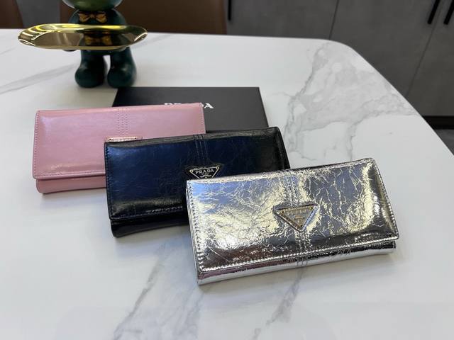 8397 普拉达 专柜爆款 女士钱包 两折款 里外全牛皮 1:1原单品质 简单百搭 大容量 超级美哦 19 10
