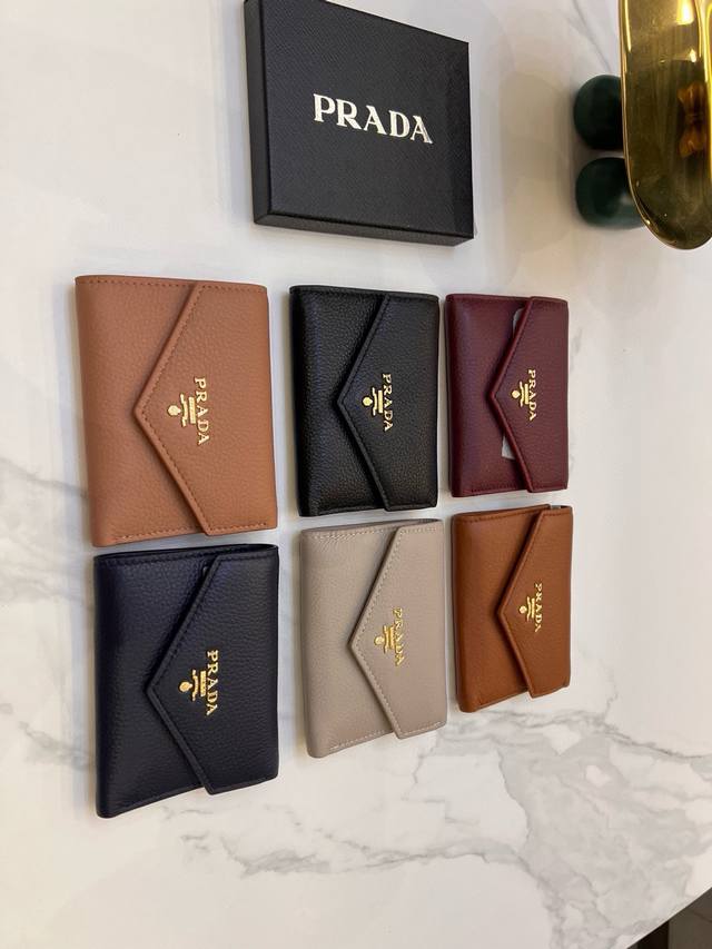 6115 圣罗兰 专柜爆款 女士钱包 三折款 里外牛皮1:1原单品质 简单百搭 大容量 超级美哦 12 9