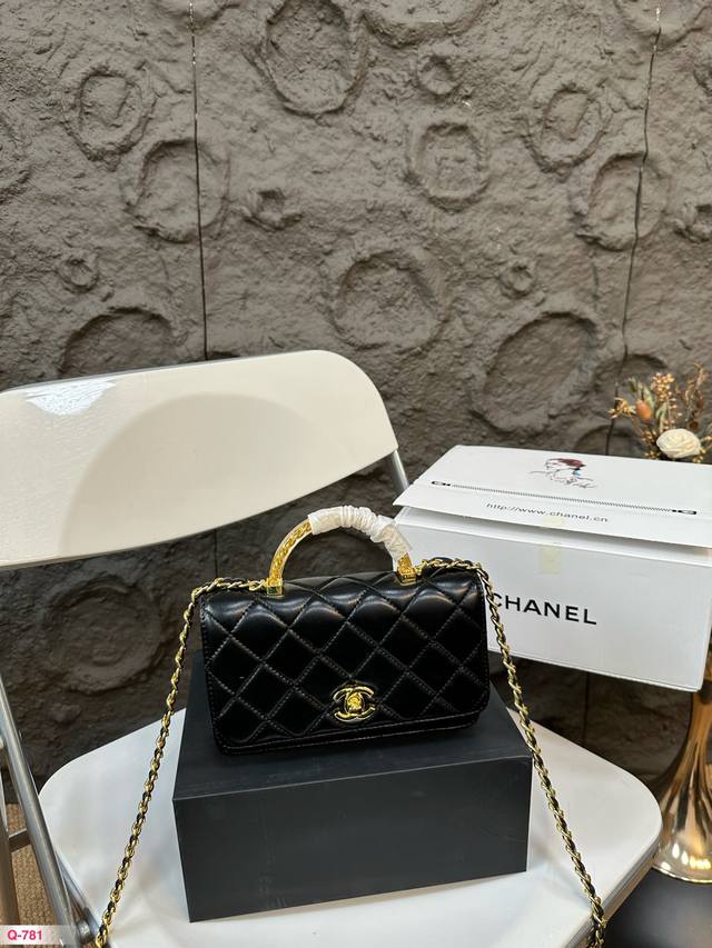 免税店全套包装 香奈儿手柄发财包 Chanel 23A 金属工艺 手柄发财包 新品高级古法设计手柄woc 时装 休闲 不挑衣服 尺寸19.12Cm