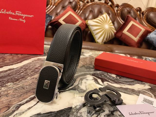 一条带一个扣 一条带两个扣 礼物首选菲拉格慕最新款自动扣 头层牛皮经典花纹 火爆全网 好货上手就知超级时尚款式的自动扣。让你走到哪里都是焦点。设计独特，穿戴更舒