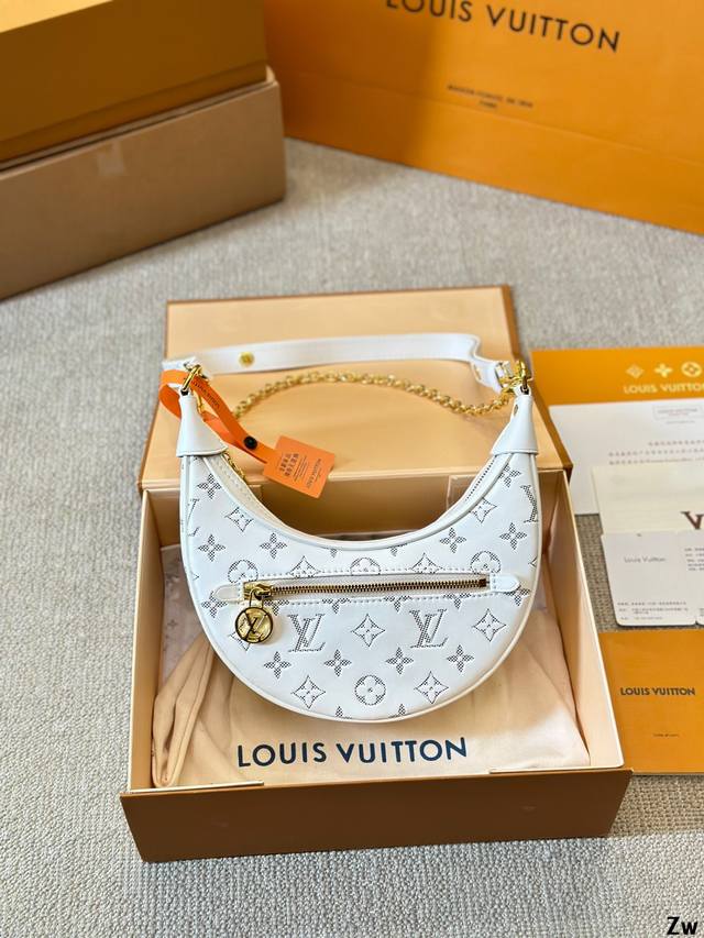 Lvvintage 里的天花板 经典中的经典 百搭的卜v包身 流畅豌豆包型 美丽的同时保证了包身的容量 中古爱好者和入门选手必入的一款包 尺寸20 14Cm