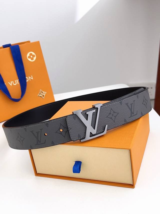 Lv.路易 全套包装 原版品质 代工厂货品 40Mm宽度 正品一体铸造五金钢扣,原厂皮料 双面原厂定制面料,区别市场货 Lv.路易 全套包装 原版品质 代工厂货品 40Mm宽度 正品一体铸造五金钢扣,原厂皮料 双面原厂定制面料,区别市场货