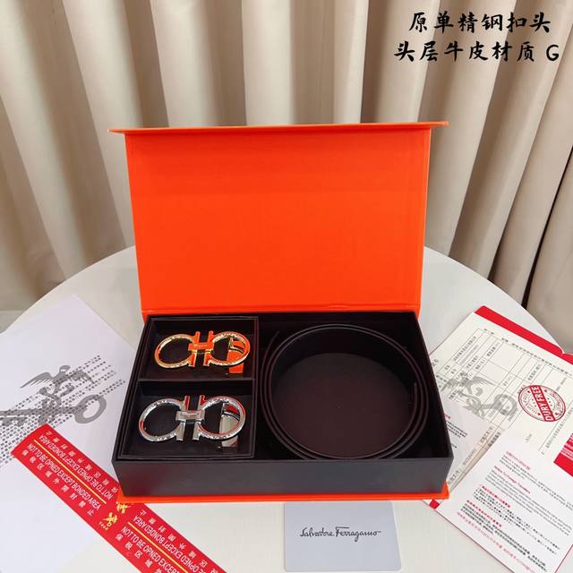 ①带①扣 ①带②扣 原单钢扣版菲拉f家 打孔挂扣 正版开模 此款腰带双面采用原厂牛皮带身,精密电镀标志性纯钢搭扣 对版专柜。3.5Cm 如需木盒40 ①带①扣 ①带②扣 原单钢扣版菲拉f家 打孔挂扣 正版开模 此款腰带双面采用原厂牛皮带身,精密电镀标志性纯钢搭扣 对版专柜。3.5Cm 如需木盒40