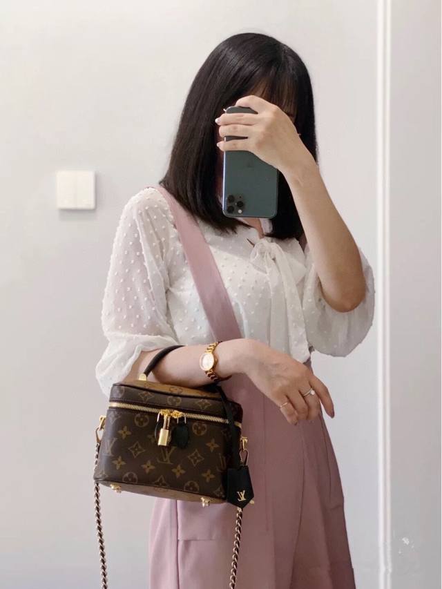 M45165 模特上身图 内部价