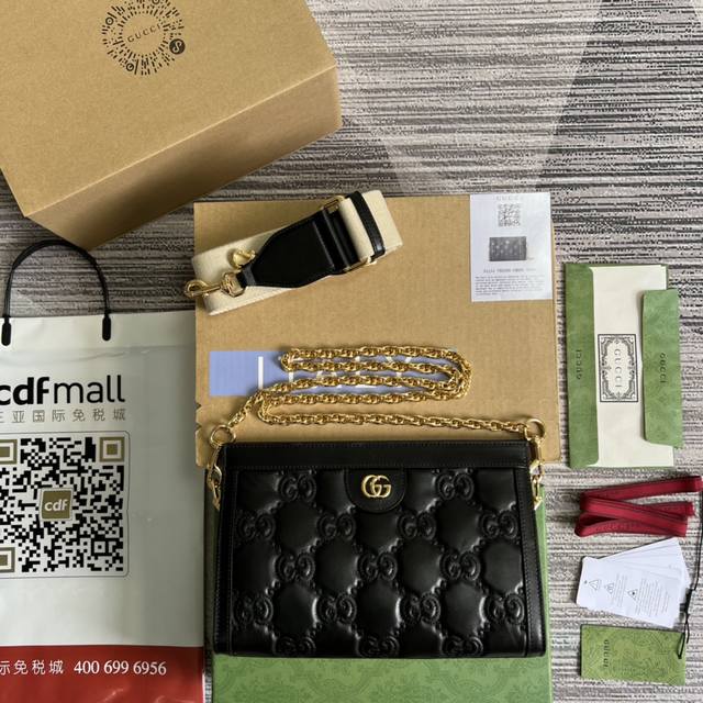 批 顶级原单 配包装 原厂皮 Gg Matelassé皮革单肩包um8Hg 1046继续以独特的方式脱颖而出。凭借超柔软的表面处理,标志性材料再次被重新想象为g 批 顶级原单 配包装 原厂皮 Gg Matelassé皮革单肩包um8Hg 1046继续以独特的方式脱颖而出。凭借超柔软的表面处理,标志性材料再次被重新想象为g